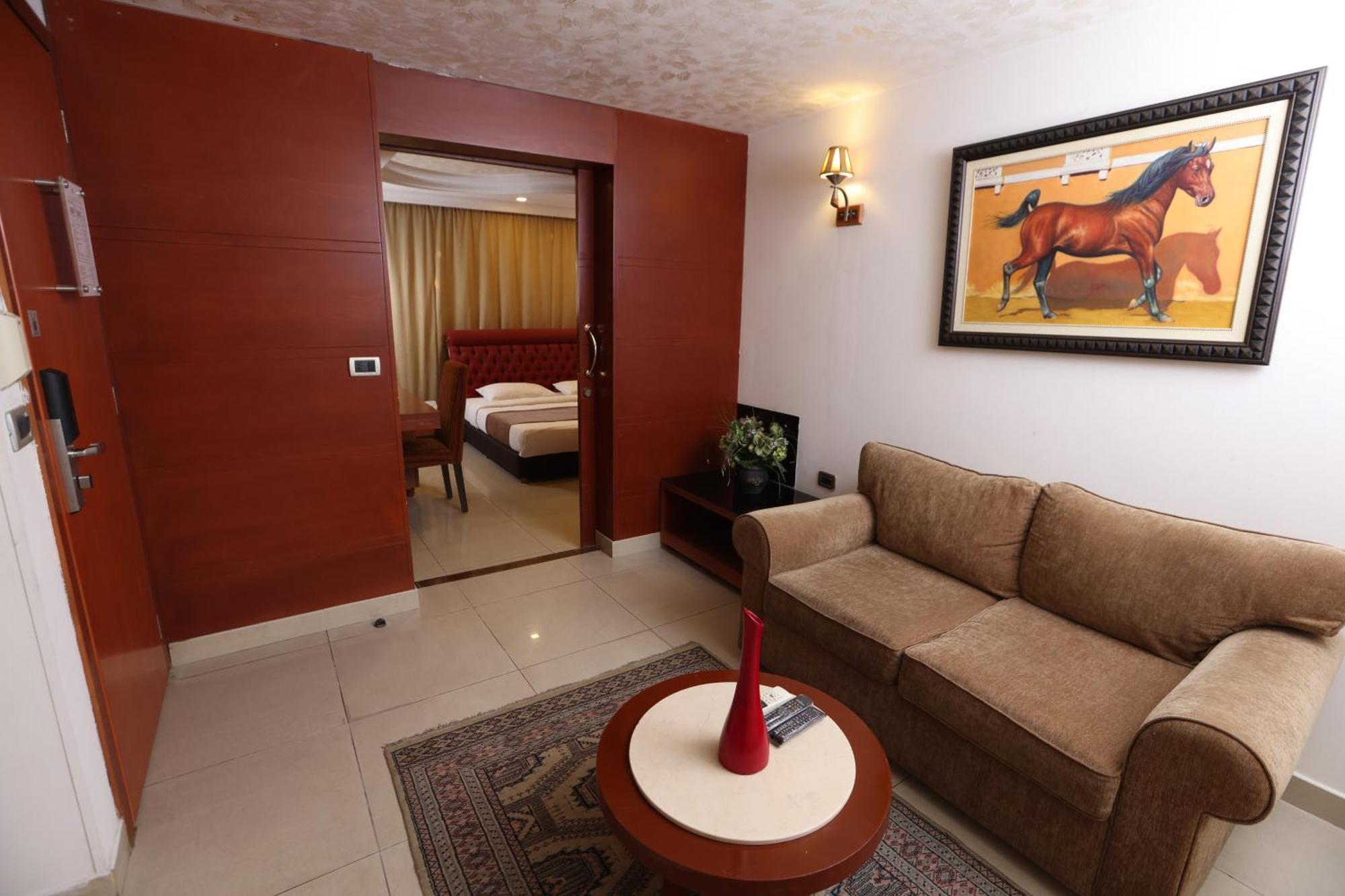 Duroy Hotel By Beverly Beirut Eksteriør bilde
