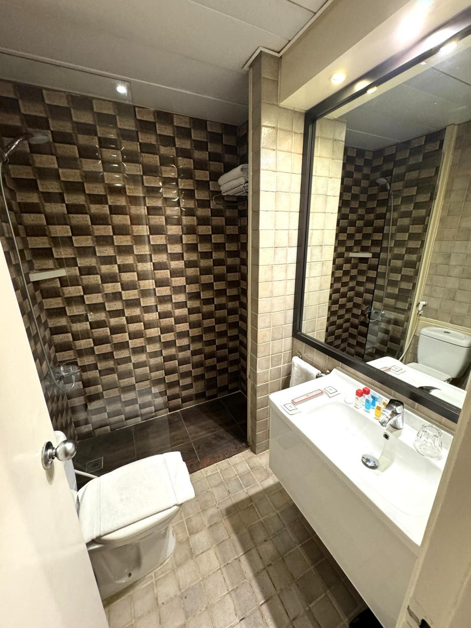 Duroy Hotel By Beverly Beirut Eksteriør bilde